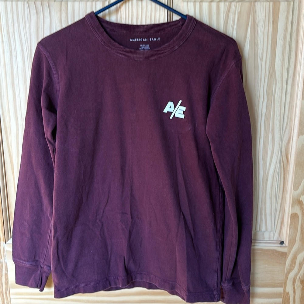American Eagle long sleeve T-shirt